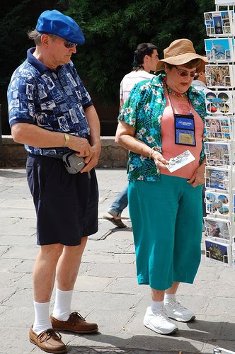 tourist-stereotypes-1.jpg